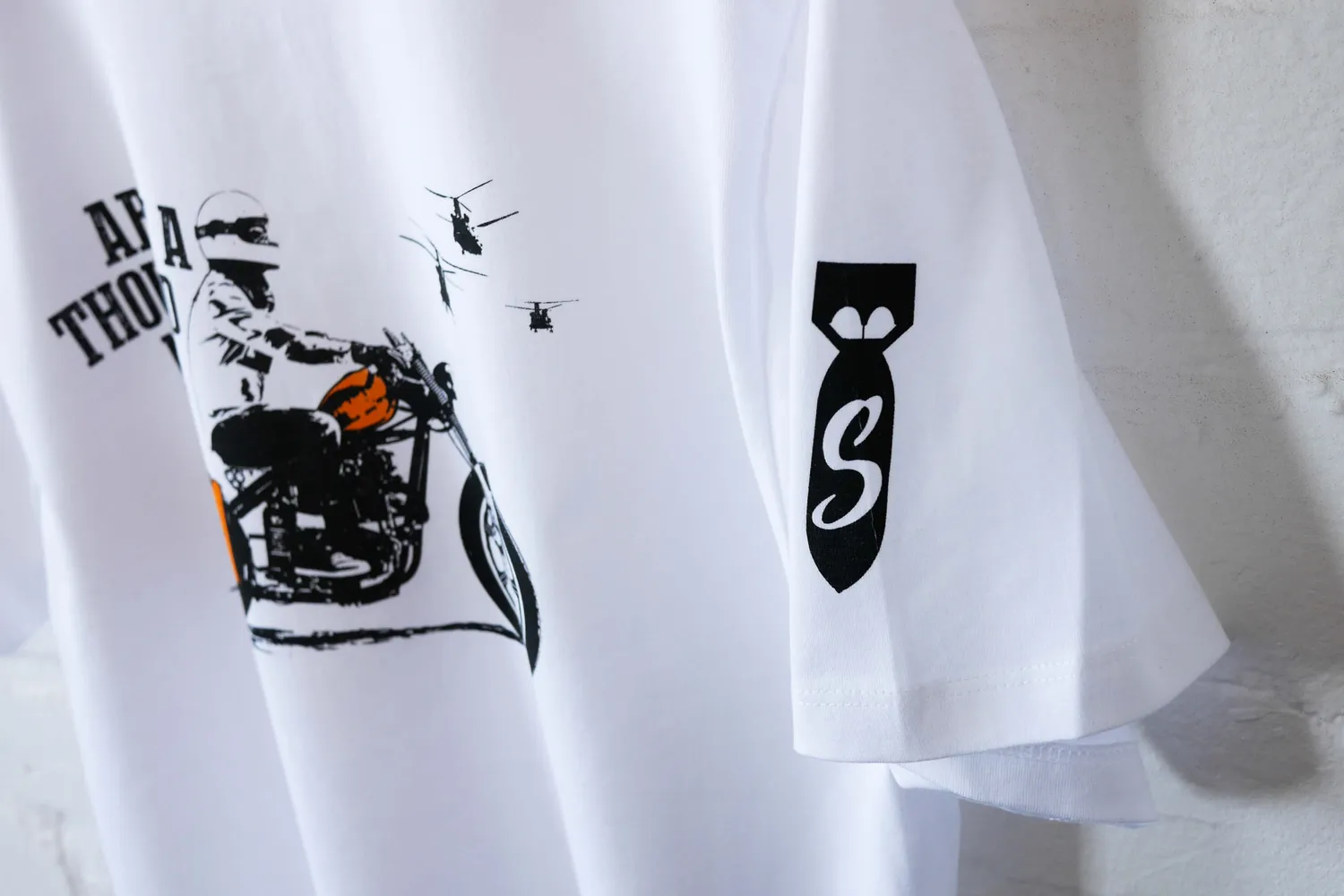 Oil Can Grooming About a Thousand Miles t-shirt vit ekologisk