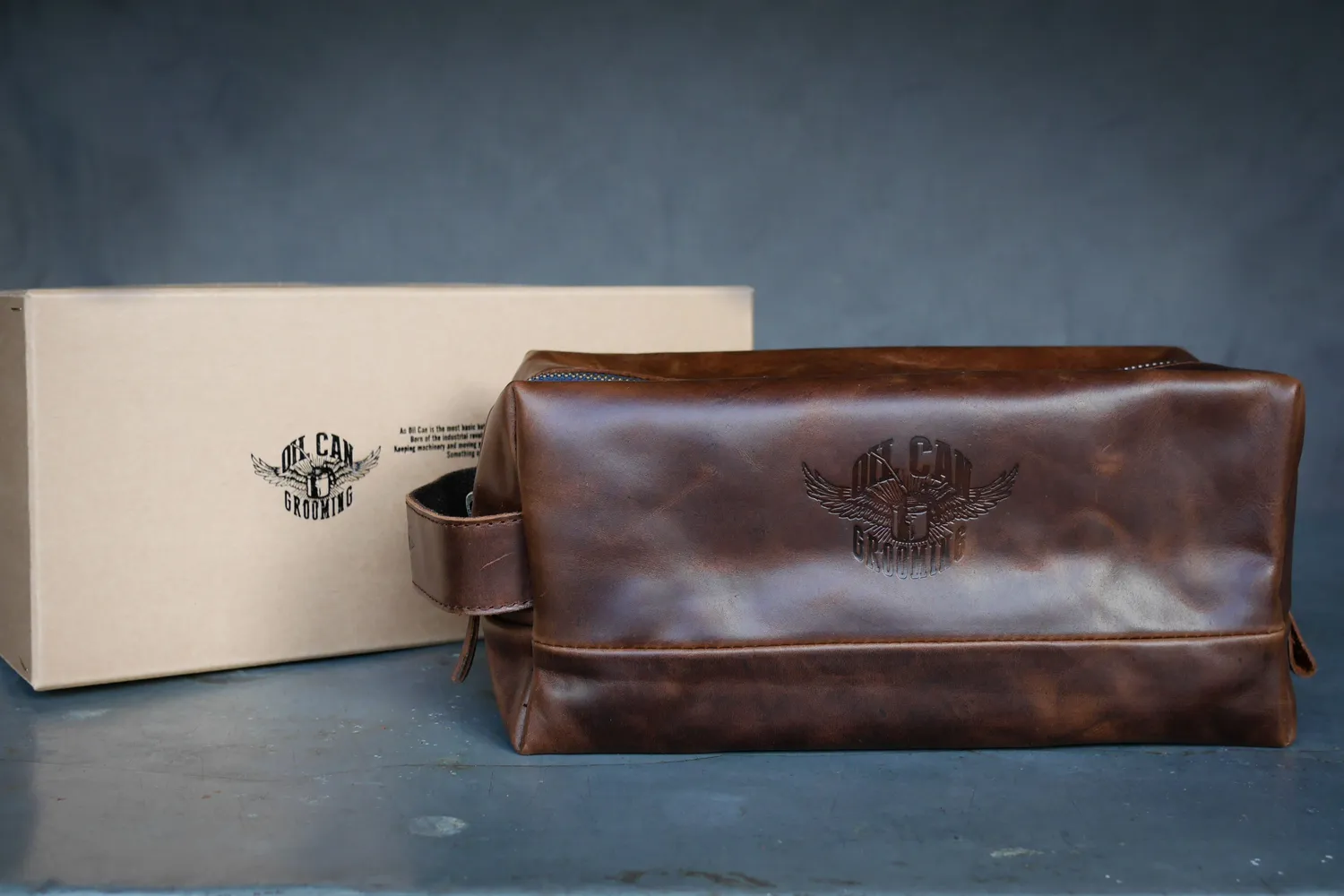 Oil Can x Duke & Sons Wash Bag necessär brun läder