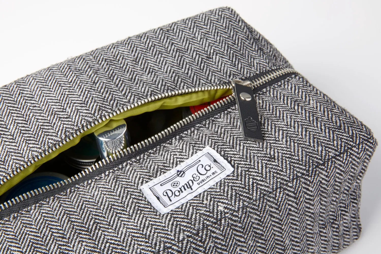 Pomp & Co Dopp Kit necessär tweed fiskben