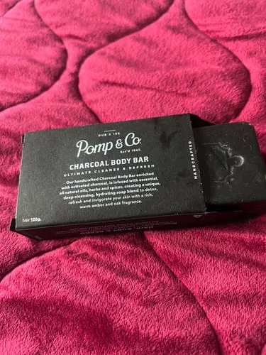 Pomp & Co Charcoal kroppstvål 110 g citrus