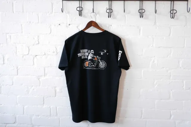 Oil Can Grooming About a Thousand Miles t-shirt svart tung