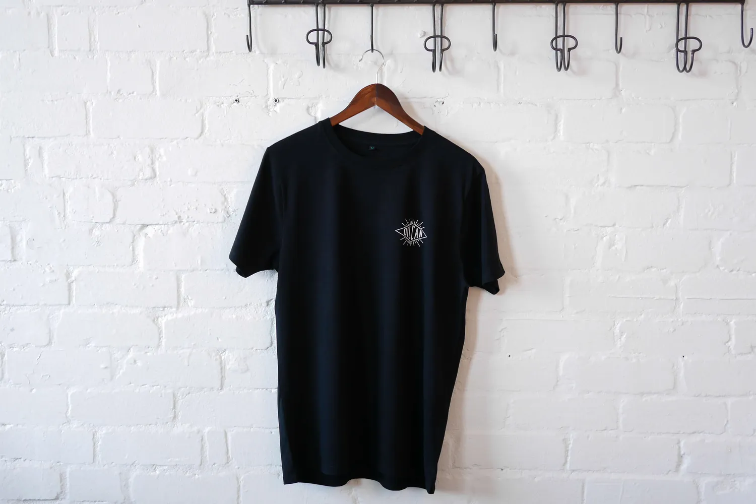 Oil Can Grooming About a Thousand Miles t-shirt svart tung